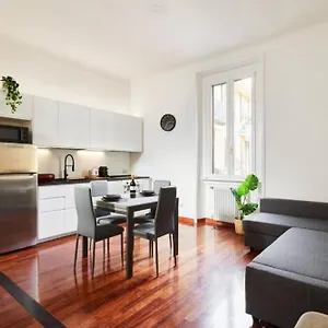  Appartamento Duomo-fiera - Five Stars Milanese Style By Halldis